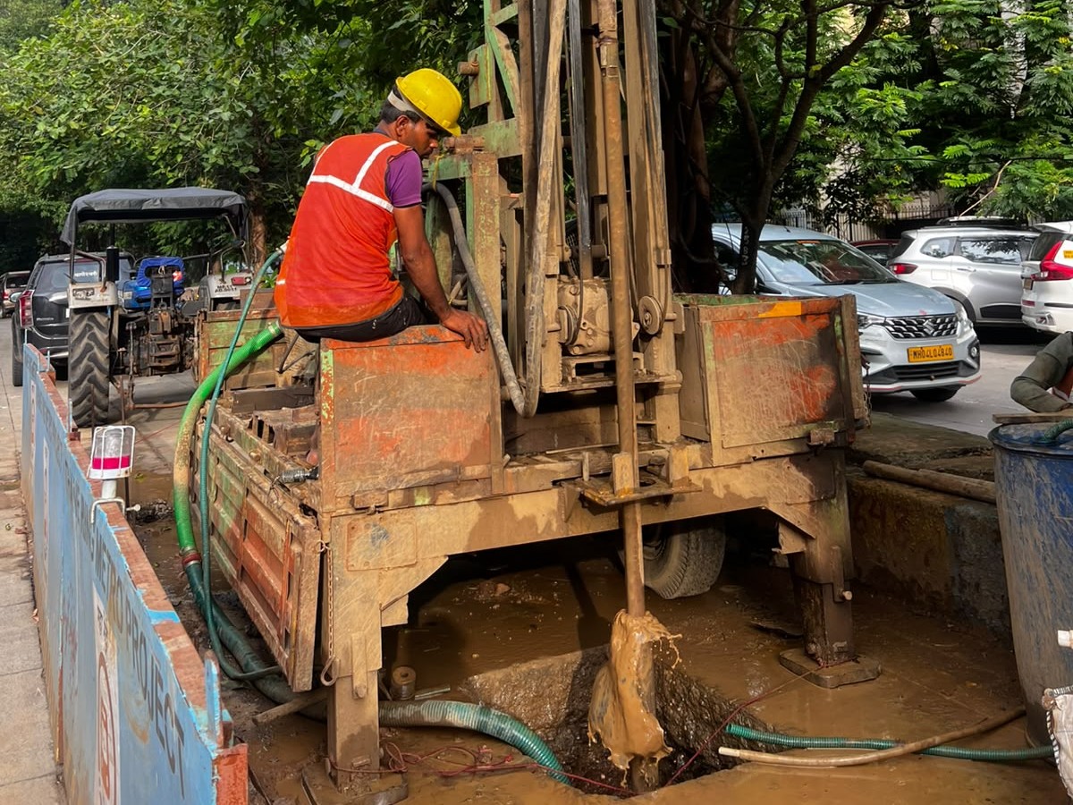 Drilling rig on site